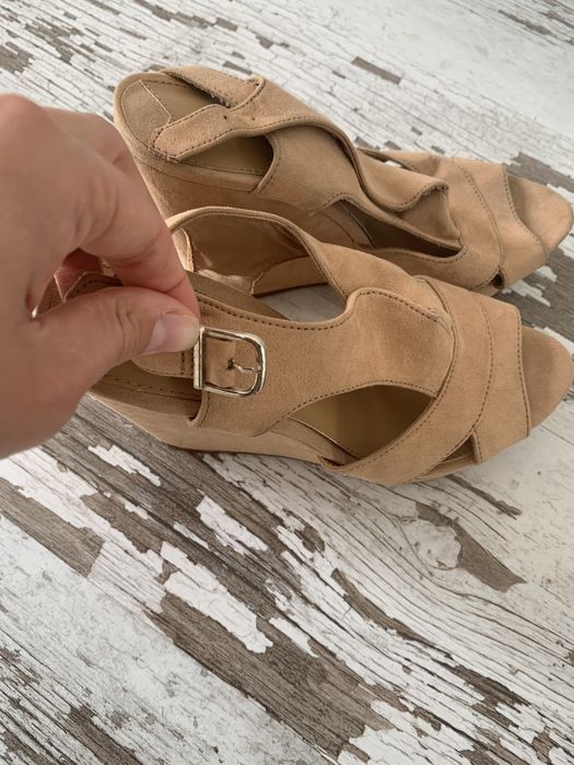Sandalias bershka