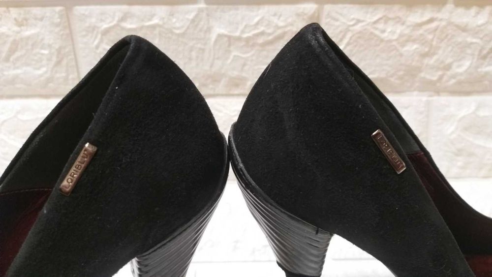 Замшевые итальянские туфли Loriblu