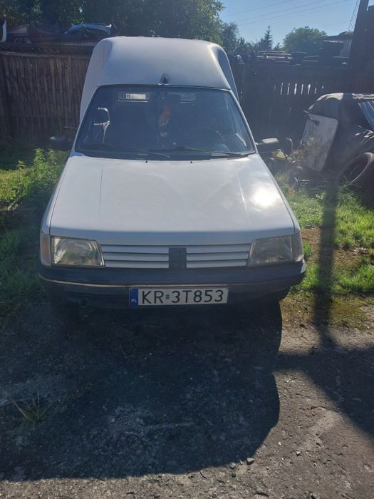 Peugeot 205