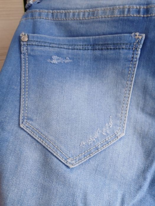 Spodnie jeans Amisu