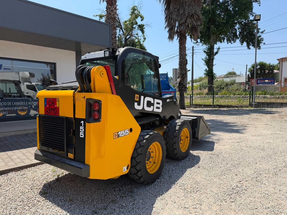 Máquina JCB 155 Robot