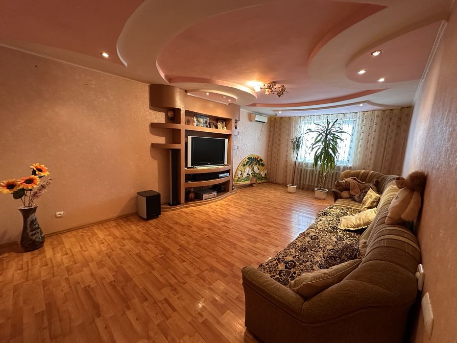 ПРОДАЖ двоповерхового будинку | с. Червоне | 10 КМ ВІД КРИВОГО РОГУ