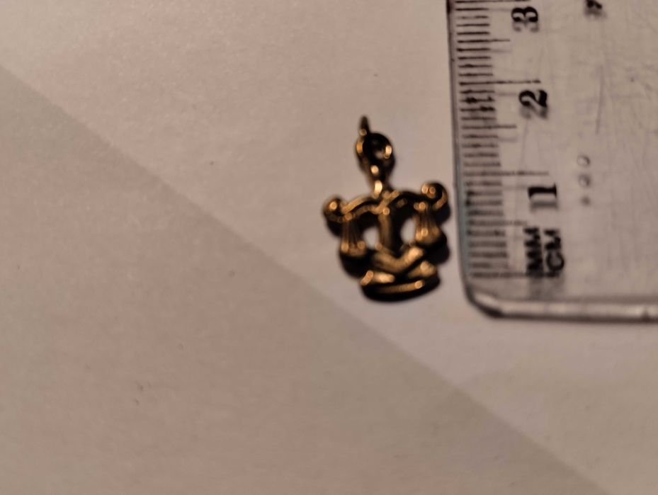 Zawieszka do łańcuszka znak z zodiaku waga
