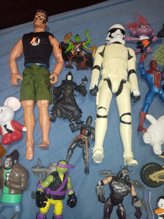 Игрушки различные