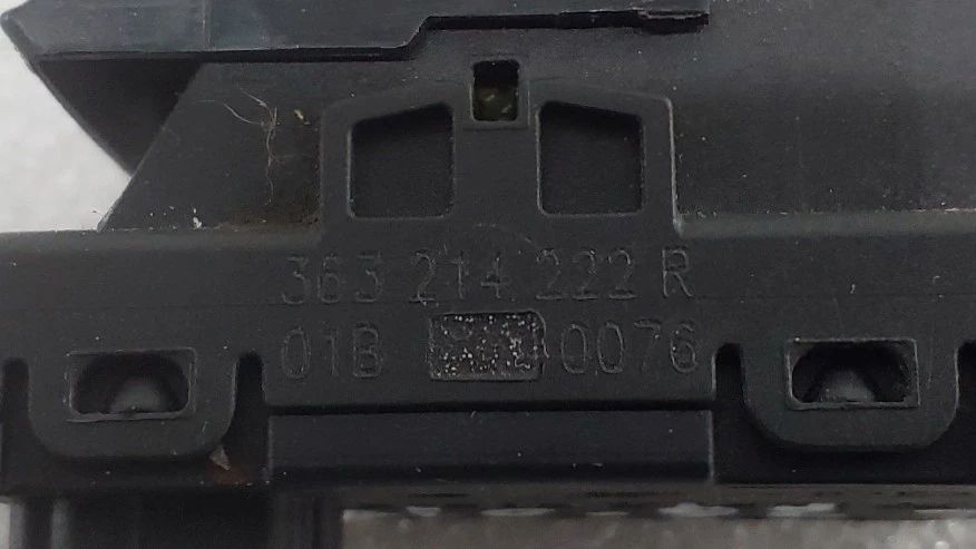 Botão / interruptor travão de parque RENAULT Megane IV (B9A/M_)