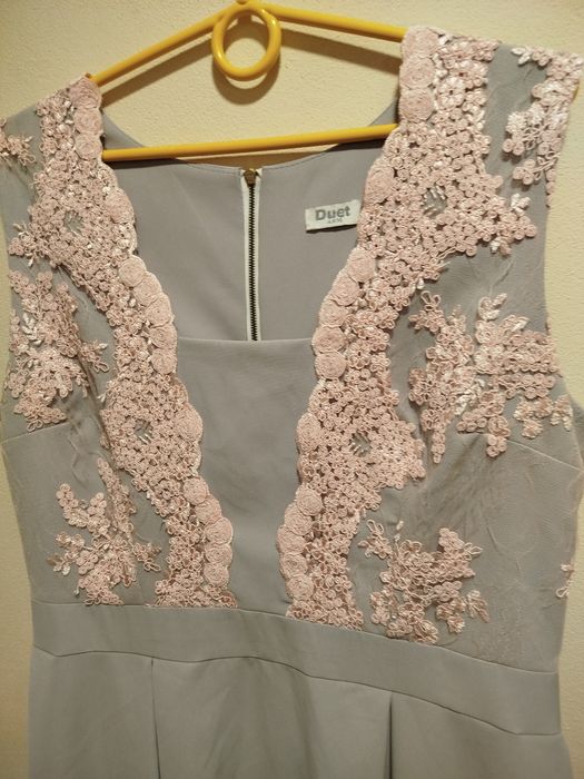 Elegancka sukienka rozmiar 44