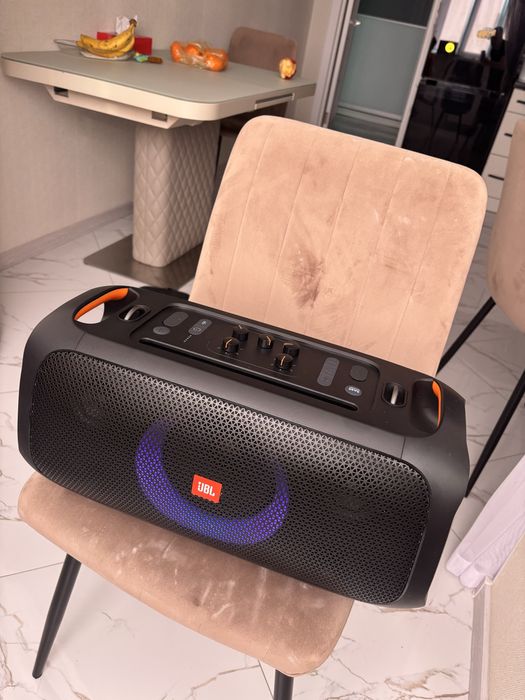 Jbl partybox on the go