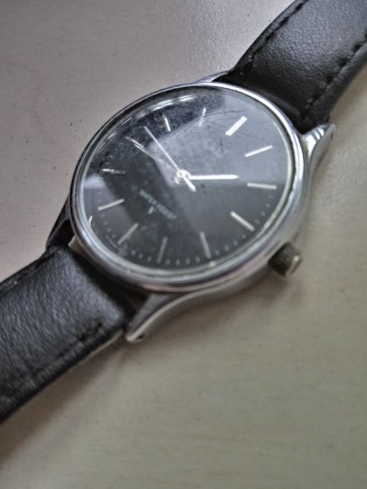 Zegarek Q&Q nakręcany 30 mm