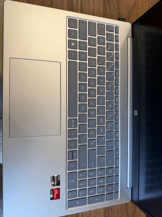 Portátil HP 15-FC0027NP