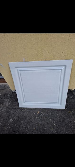 Kasetony sufitowe styropianowe 50x50 cm – 27 sztuk, drewnopodobne