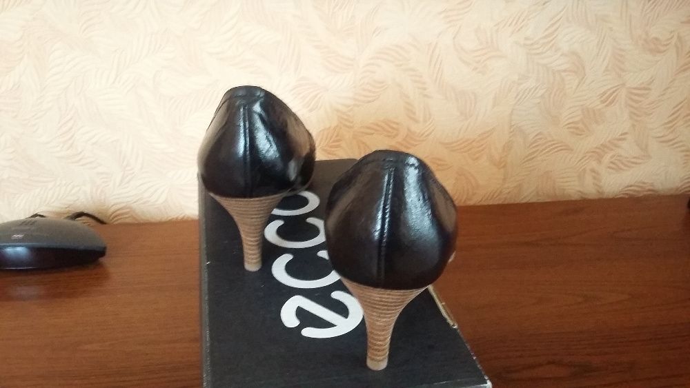 Новые туфельки из натуральной кожи