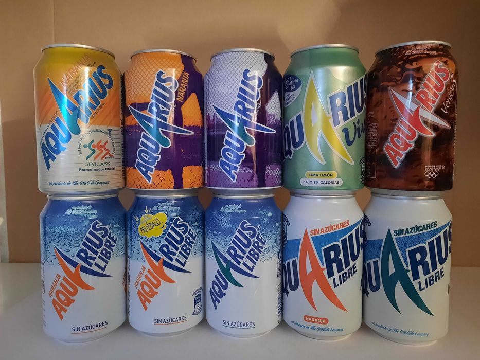 lote de 58 latas de bebidas diversas - Sprite, Snappy, Aquarius