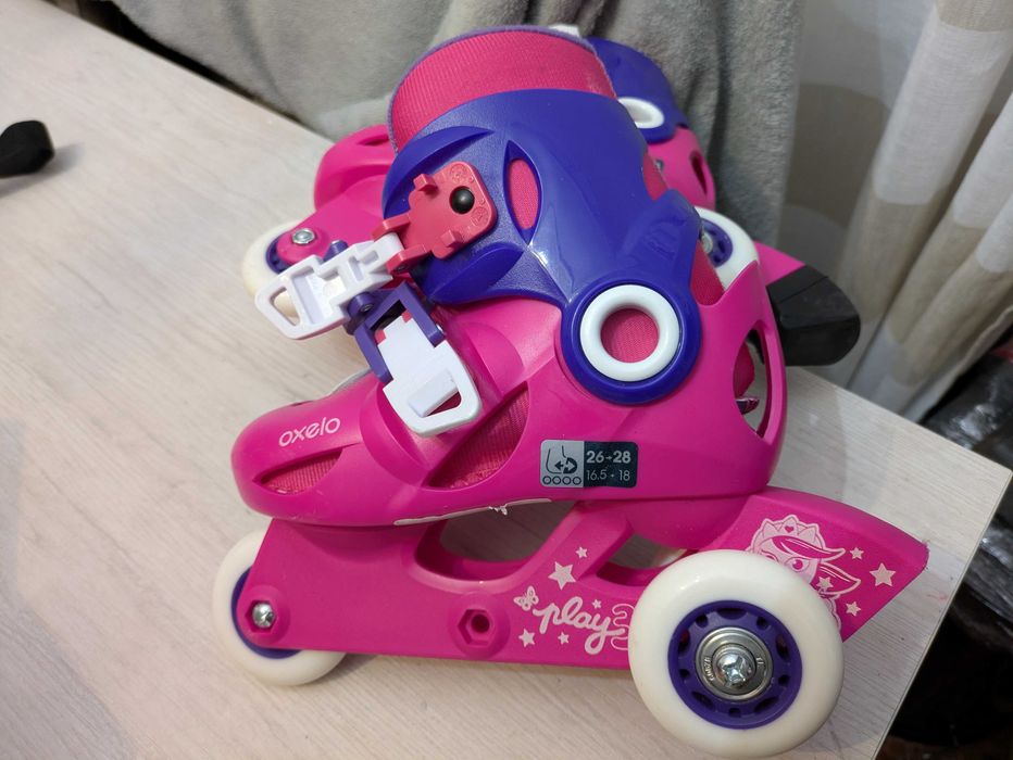 par de patins novos cor de rosa para menina  de 3 rodas