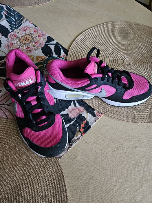 Buty Nike Air Max R38.5