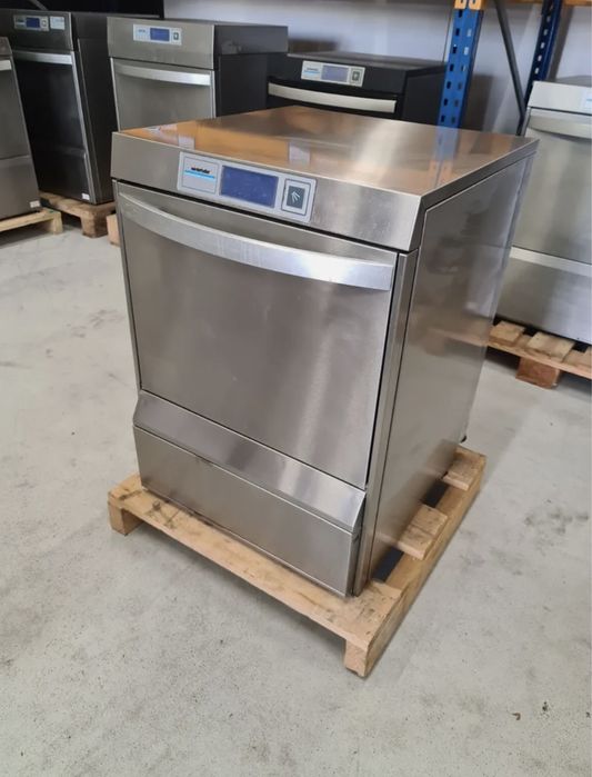 Zmywarka gastronomiczna kapturowa, Winterhalter. Zmywarko wyparzarka