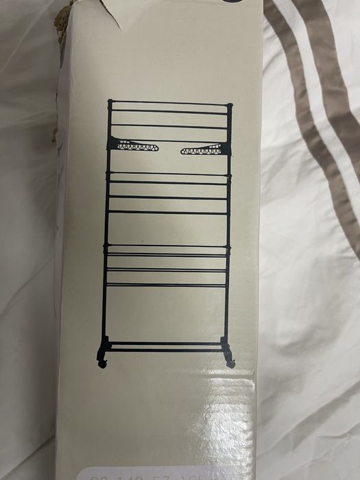 Estendal vertical grande, novo