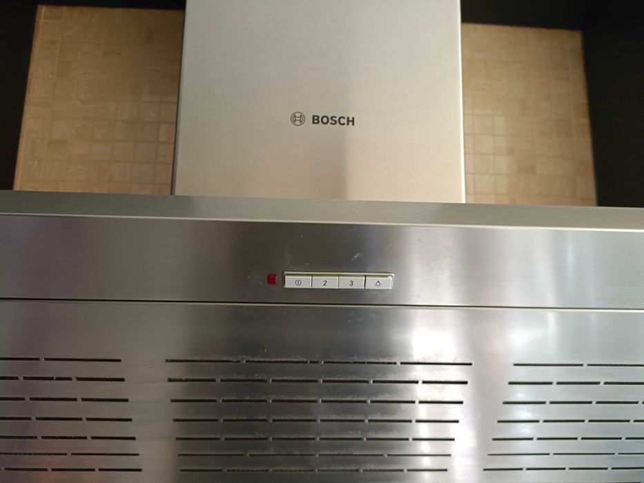 Sprzedam okap skośny Bosh 90cm