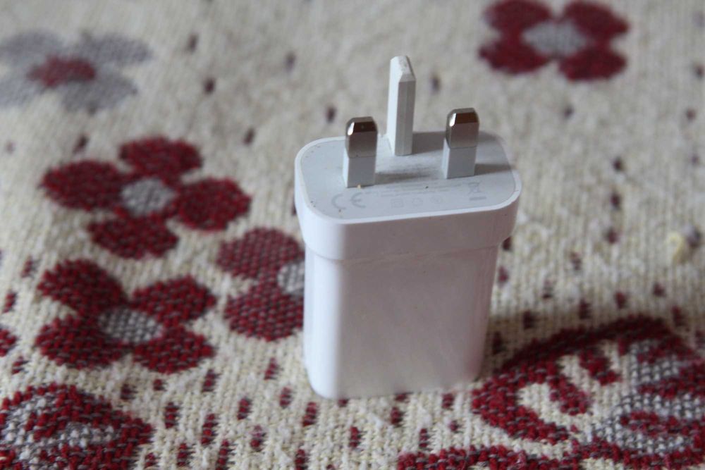 Віддам безкоштовно зарядний пристрій