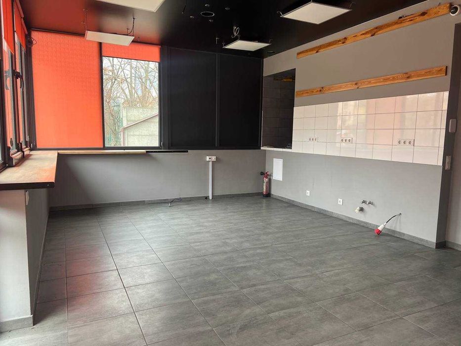 Без комісії. Центр. Фасад. Ремонт. Приміщення 78,9 м