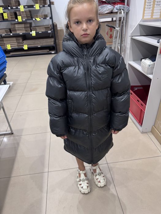 Продам пуховік Nike