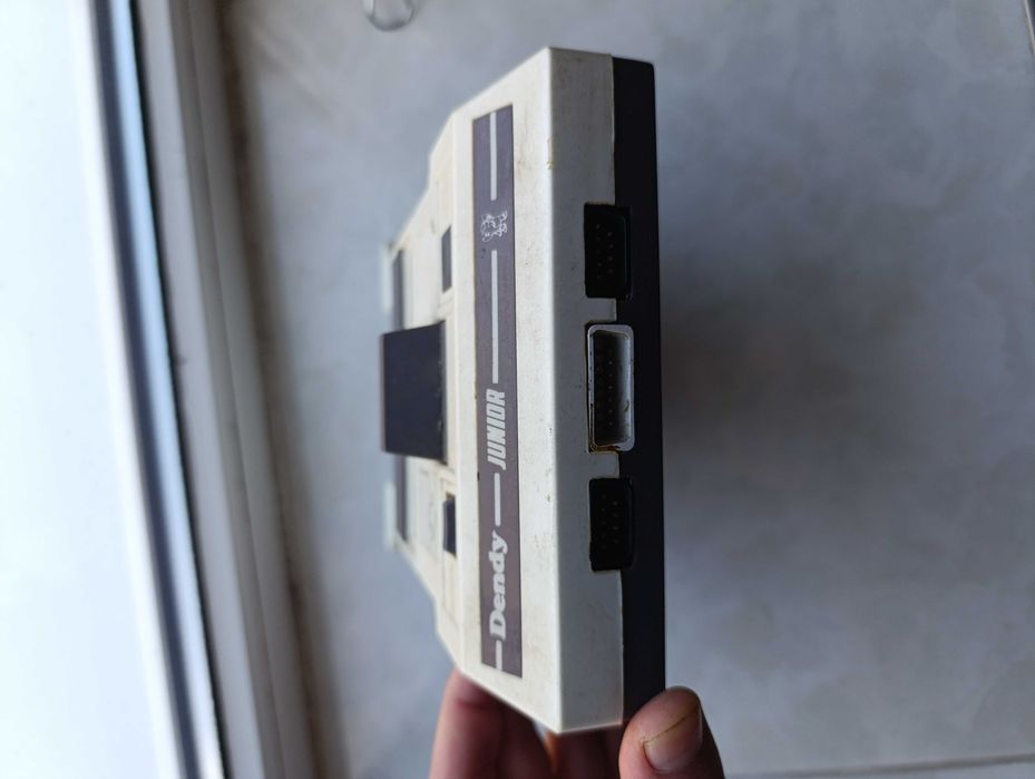 Игровая приставка Денди Юнион Dendy Junior. 90х років. Дешево. Торг.