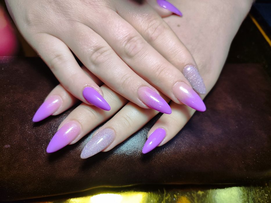 Манікюр (нарощення,гельлак, апаратний манікюр)