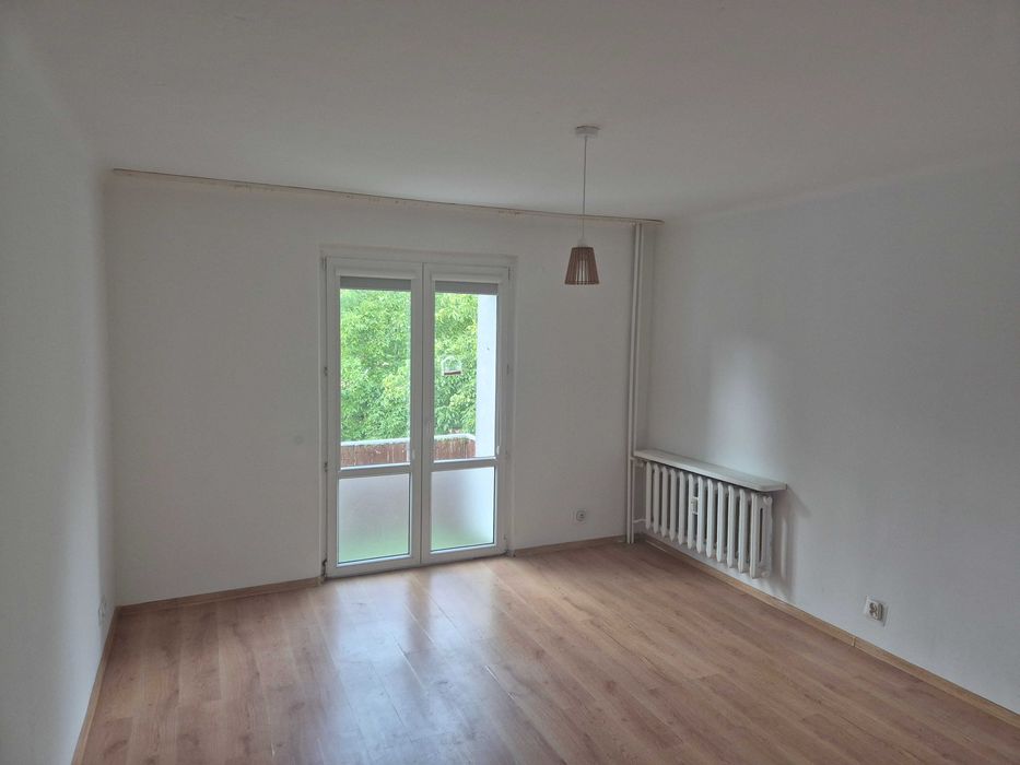 Mieszkanie do wynajęcia 50m2 Skierniewice centrum (pierwsze piętro)