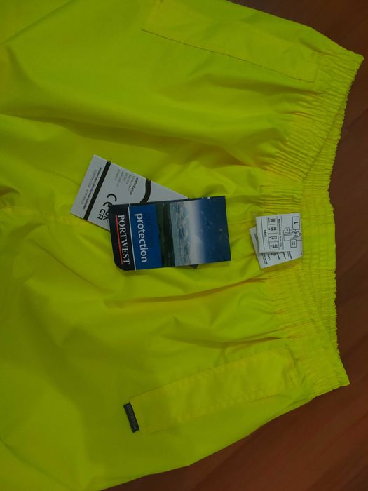 Робочий теплий костюм