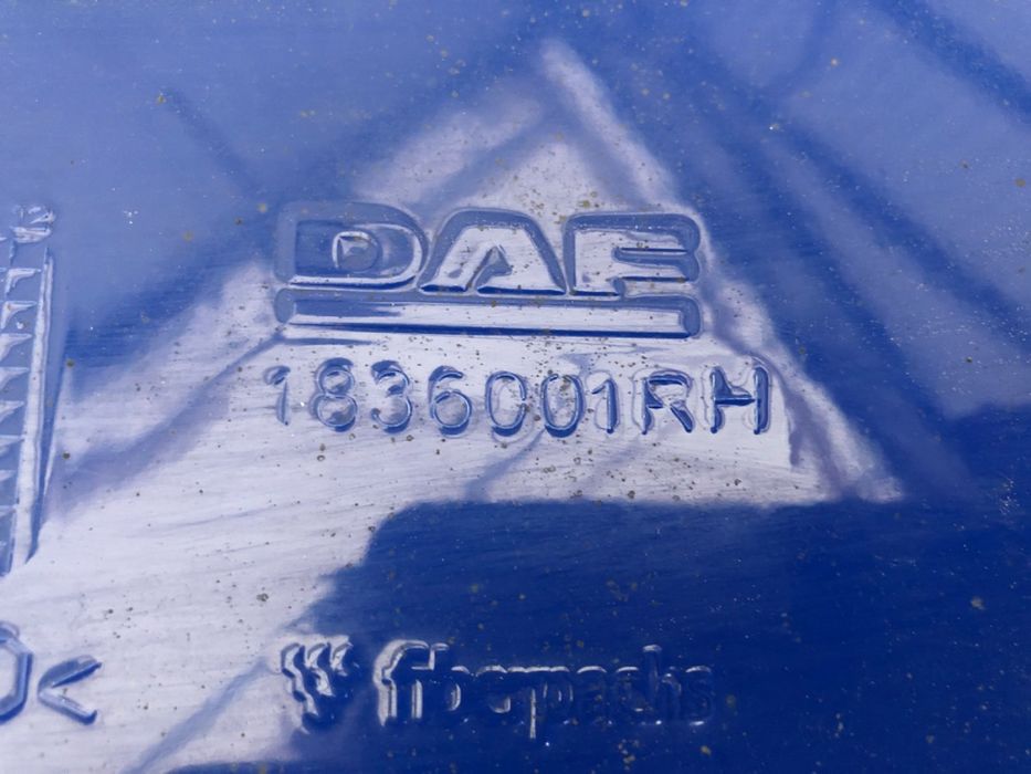 OWIEWKA ZA KABINOWA PRAWA DAF N 1836001