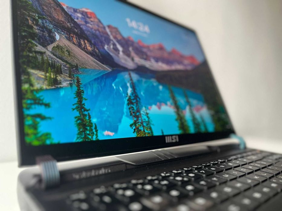 Laptop gamingowy na sprzedaż MSI VECTOR GP68 HX 13V