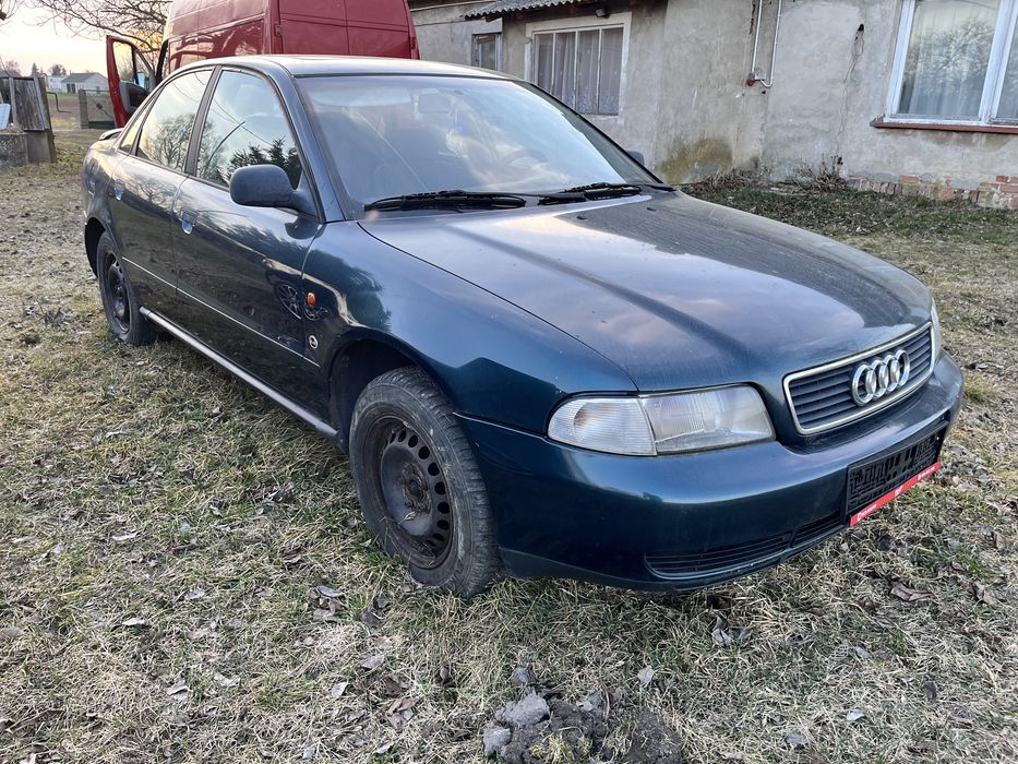 Audi A4 B5 benzyna 1.8 + LPG, 125 KM, ADR, LZ6M, sedan, klima, na śrubki