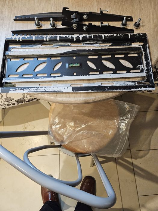 Wieszak do telewizora