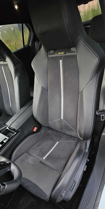 Opel Astra GSe Plug-in Hybrid 2023 | 225cv | 17.000 mil km Nacional