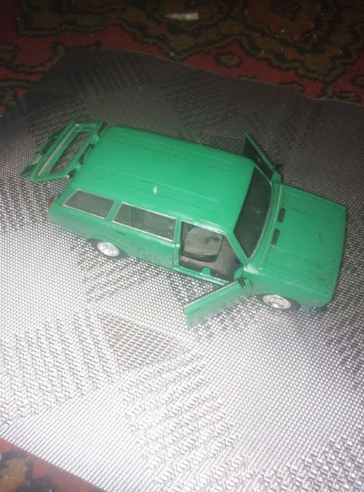 Дитяча машинка ВАЗ 2104