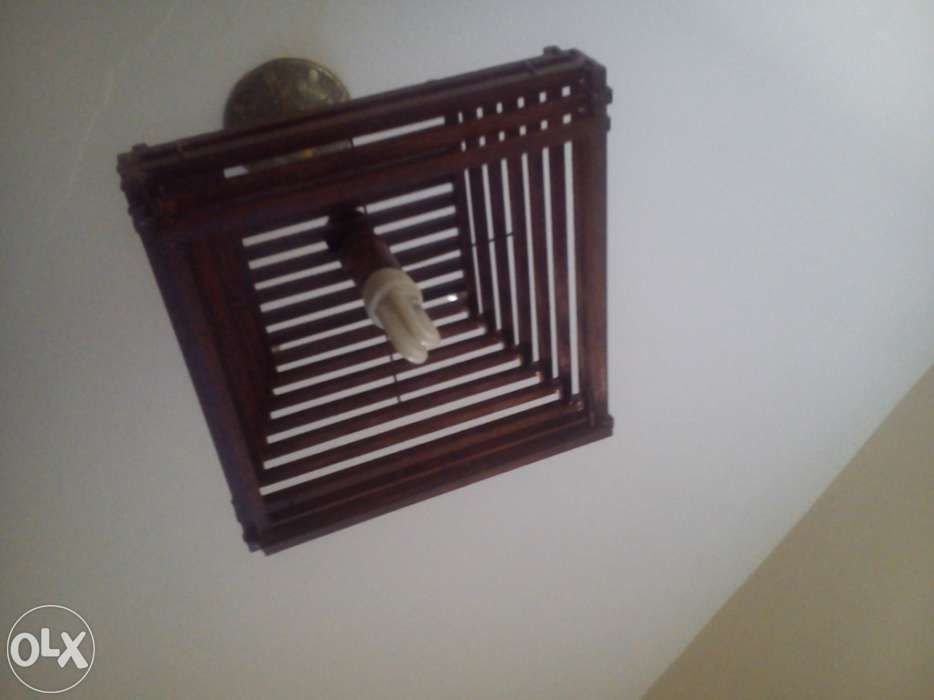 Candeeiros artesanais de madeira /aceito trocas