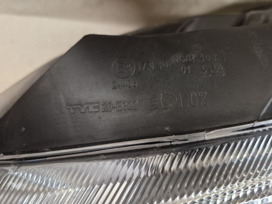 Lampa reflektor skoda Fabia 2 lift lewy europa