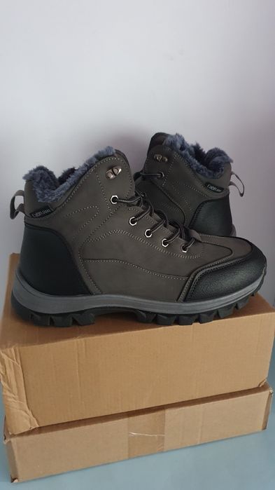 Buty nowe męskie zimowe w rozmiarze 45