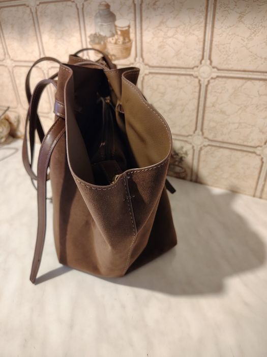 Torebka shopper zamszowa z kosmetyczką