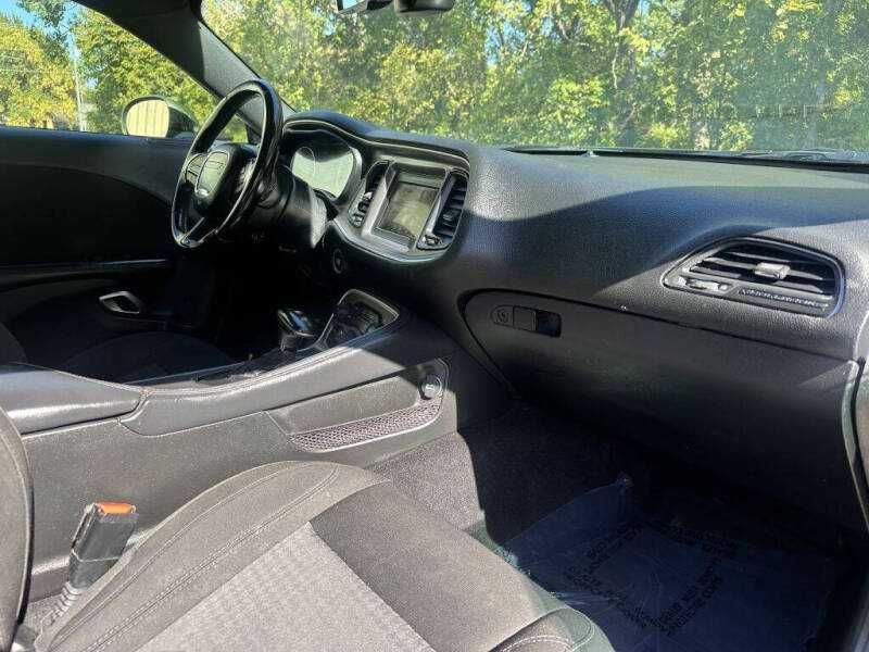 2019 Dodge Challenger SXT
