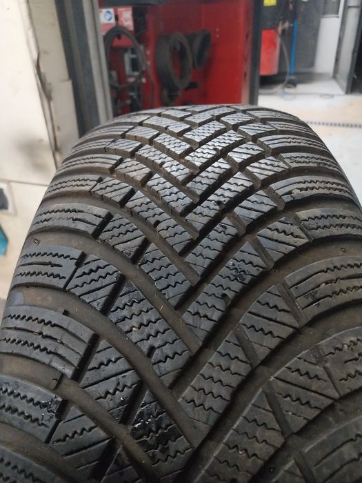 Opony Zimowe Hankook 225/55R17 97H