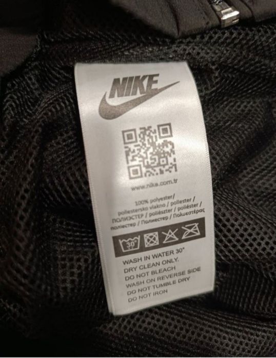 Wysokiej jakości męski dres