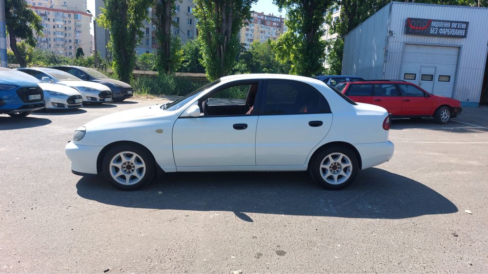 Продам Део Ланос 1.5