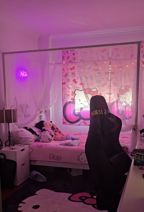 Cama casal com dossel