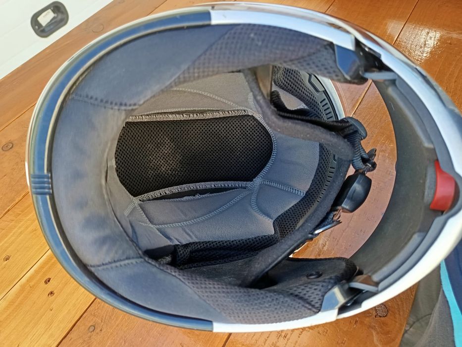 Capacete usado agv longway
Tamanho L 
Tem marcas de uso, mas