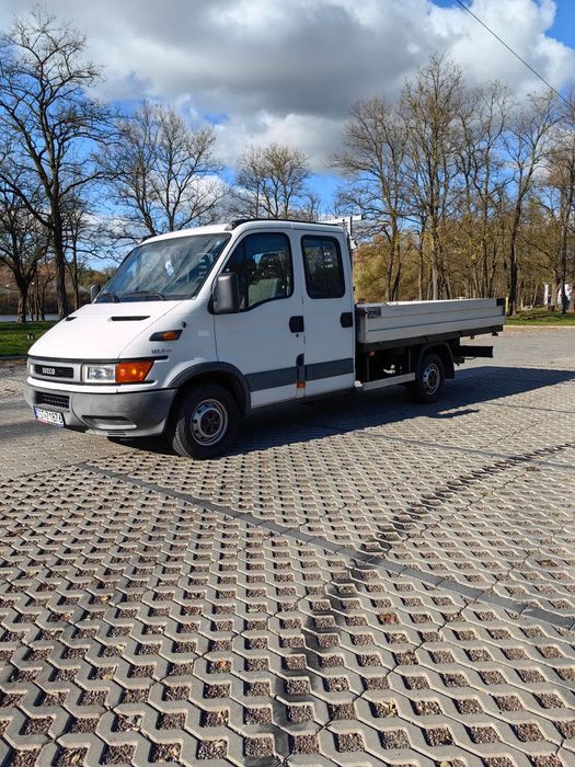 Iveco DAILY 35S11  IVECO STAN IDEALNY nowy akmulator