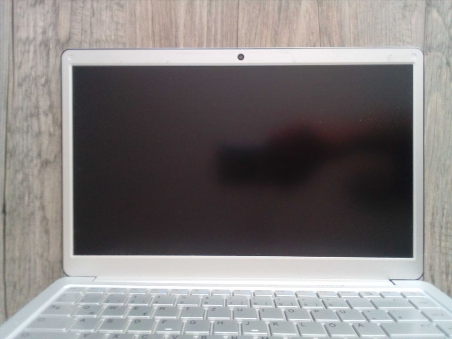 laptop Trekstor Surfbook A13B 4/64gb