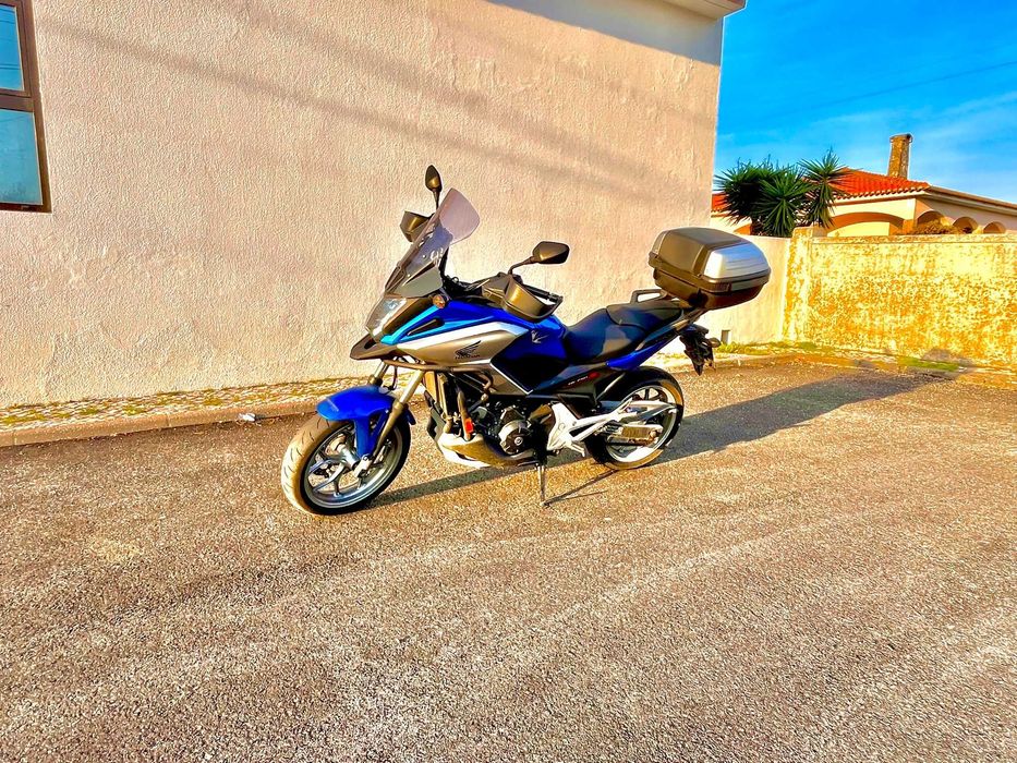 Honda NC750X DCT 2016 – 52.000 km – Top Case Original – Revisão feita – Caixa Automática