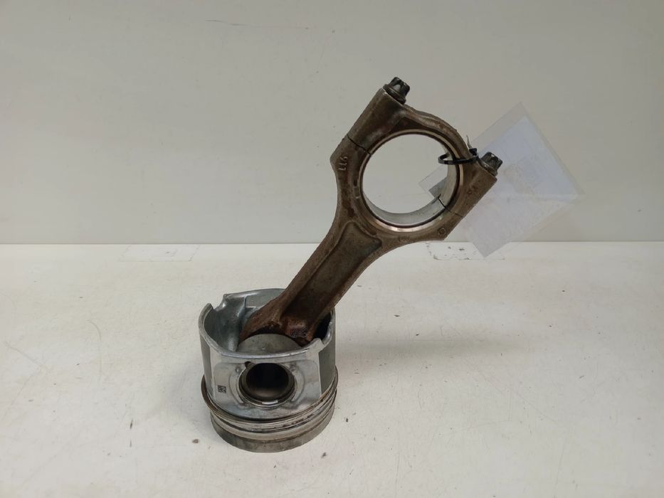 Pistão de motor BMW 3 (F30, F80)