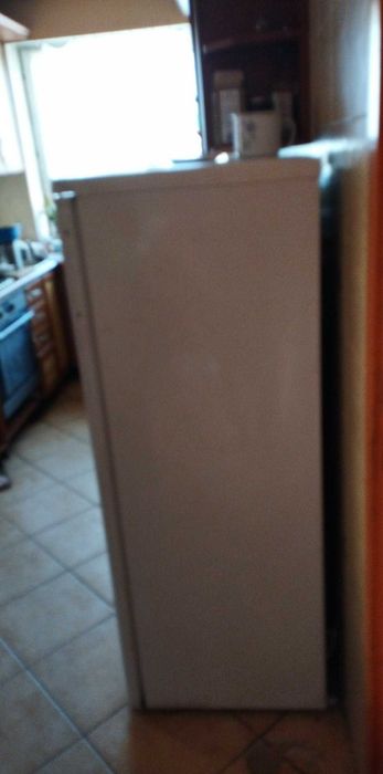 Zamrażarka 143 cm ładna i zadbana