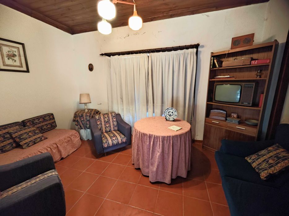 Vende-se vivenda em Trancoso próxima do centro histórico